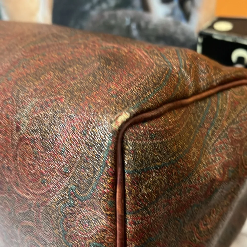 ETRO SPEEDY TRAVEL BAG IN GUC WITH LOCK AND KEY - Picture 10 of 17